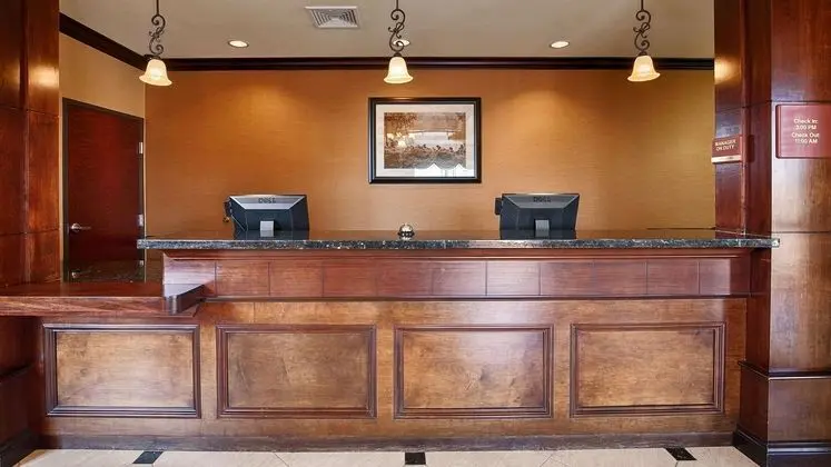BEST WESTERN Orange Inn & Suites - Lobi