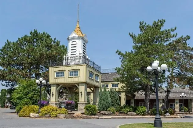 Best Western Parkway Inn and Conference Center - Dış Mekan