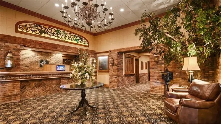 Best Western Parkway Inn and Conference Center - Lobi