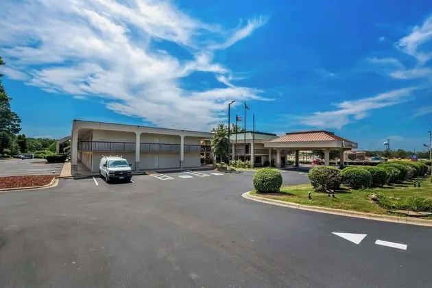 Best Western Pinehurst Inn - Dış Mekan