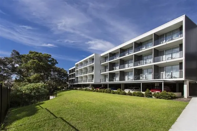 Best Western Plus Apollo International Hotel