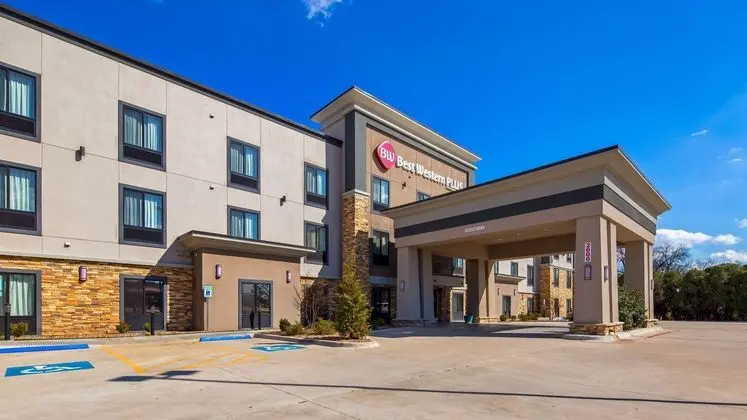 BEST WESTERN Plus Ardmore Inn & Suites - Dış Mekan