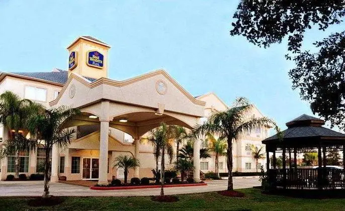 Best Western Plus Atascocita Inn & Suites
