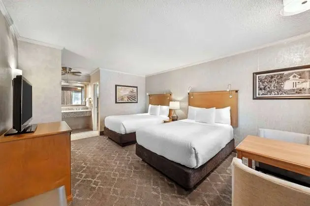 Best Western Plus Black Oak - Öne Çıkan Resim