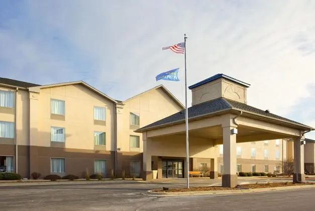 Best Western Plus Bourbonnais Hotel & Suites