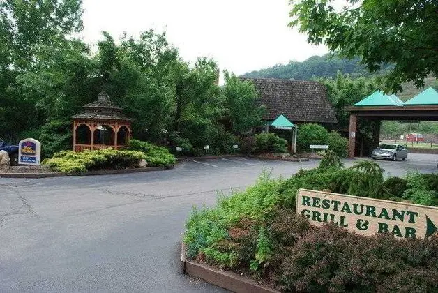 Best Western Plus Braddock Motor Inn