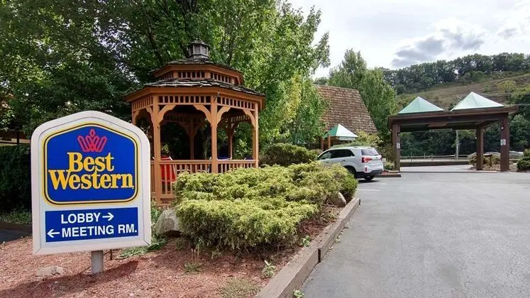 Best Western Plus Braddock Motor Inn