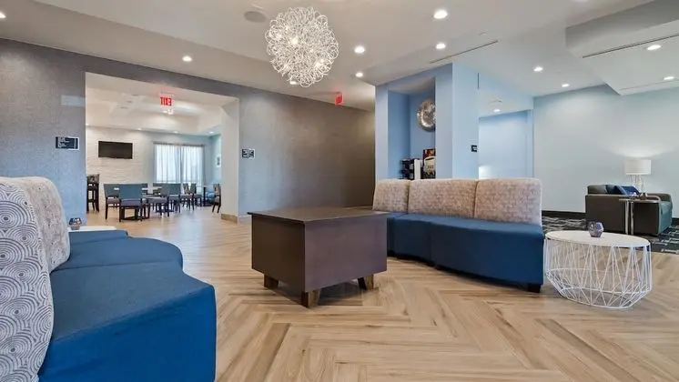 Best Western Plus Buda Austin Inn & Suites - Lobi