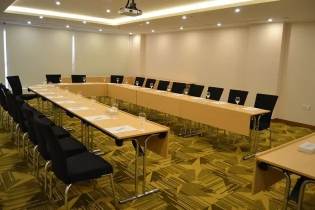 Best Western Plus Buraidah - İş / Konferans