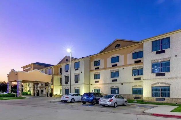 Best Western Plus Burleson Inn & Suites - Dış Mekan