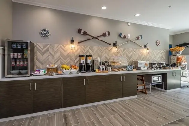 Best Western Plus Cameron's Inn