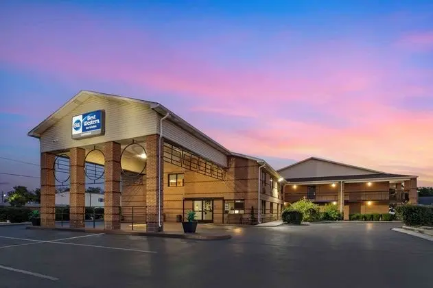 Best Western Plus Celebration Inn & Suites - Dış Mekan