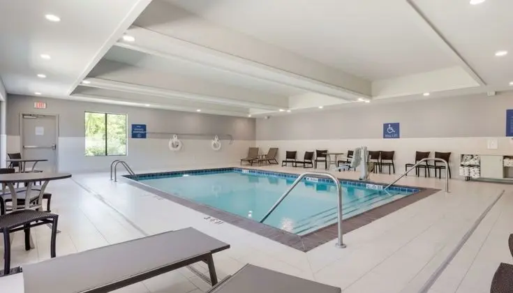Best Western Plus Choctaw Inn & Suites - Havuz