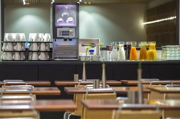 Best Western Plus Hotel City Copenhagen - Yeme / İçme