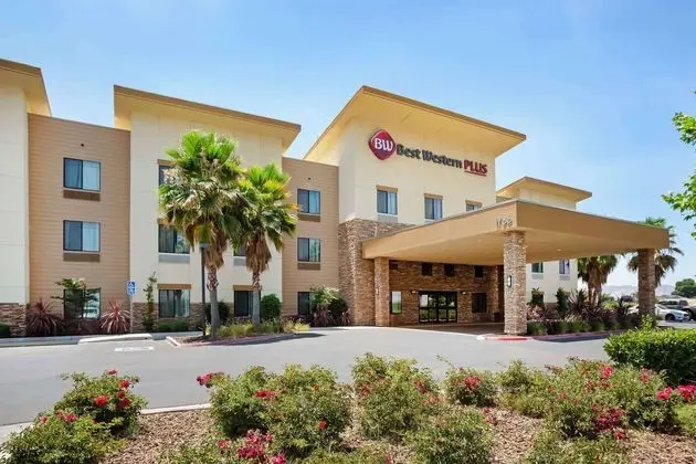 Best Western Plus Coalinga Inn - Dış Mekan