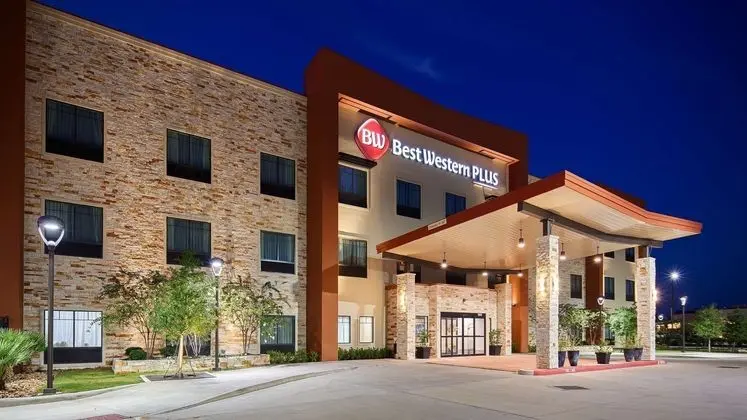 BEST WESTERN PLUS College Station Inn & Suites - Dış Mekan