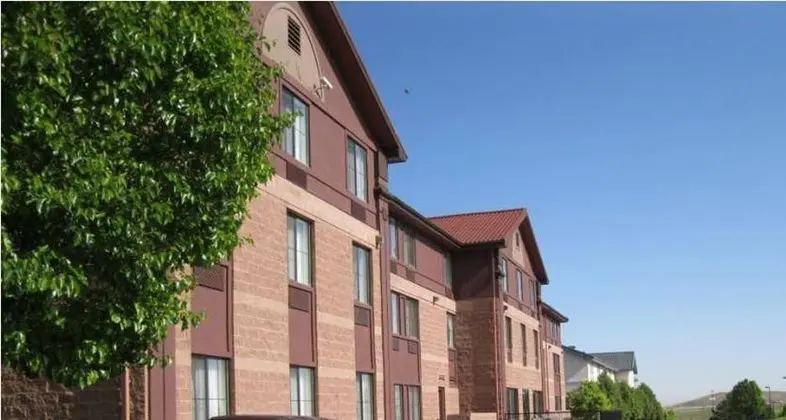 Best Western Plus Denver International Airport Inn