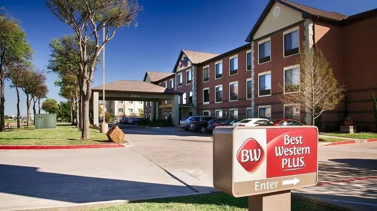 Best Western Plus Dfw Airport Suites - Dış Mekan
