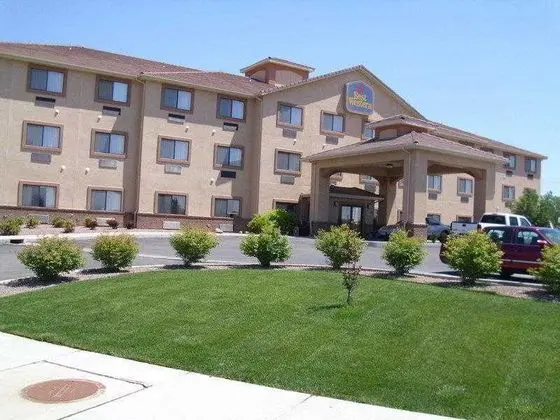 Best Western Plus Eagleridge Inn & Suites