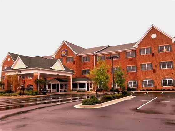 Best Western Plus Easton Inn & Suites