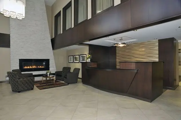 Best Western Plus Edmonton Airport - Lobi