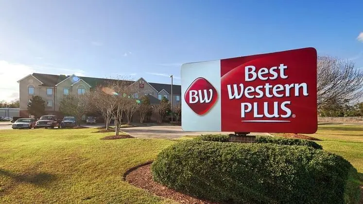 Best Western Plus Executive & Suites