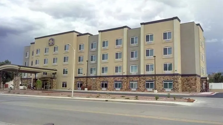 BEST WESTERN PLUS Gallup Inn & Suites