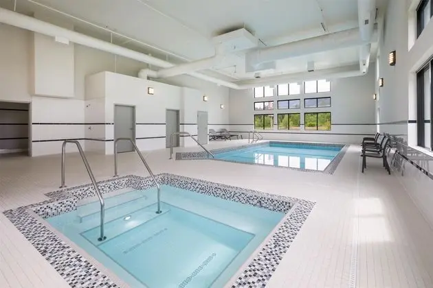 Best Western Plus Gateway to the Falls - Havuz