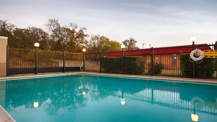 Best Western Plus Graham Inn - Havuz