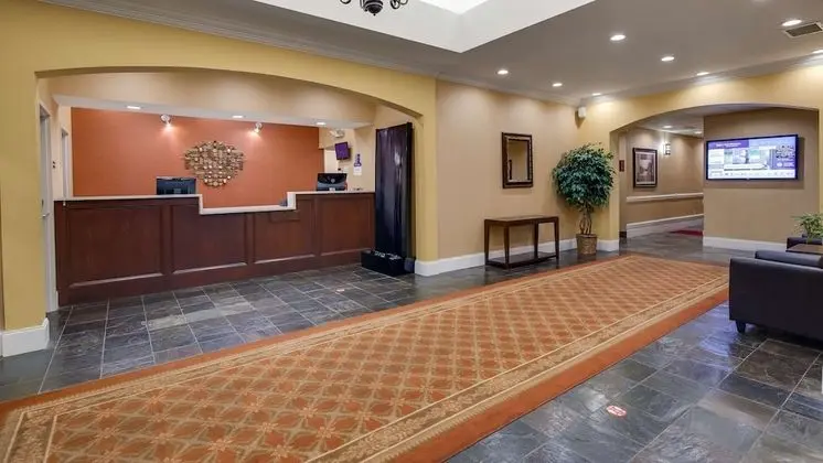 Best Western Plus Greenville South - Lobi