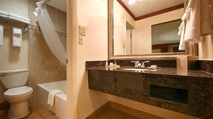 Best Western Plus Greenwell Inn - Oda