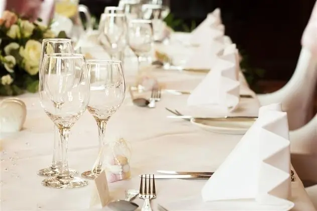 BEST WESTERN PLUS Grim's Dyke Hotel