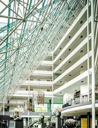 Best Western Plus Hotel Groningen Plaza - Lobi