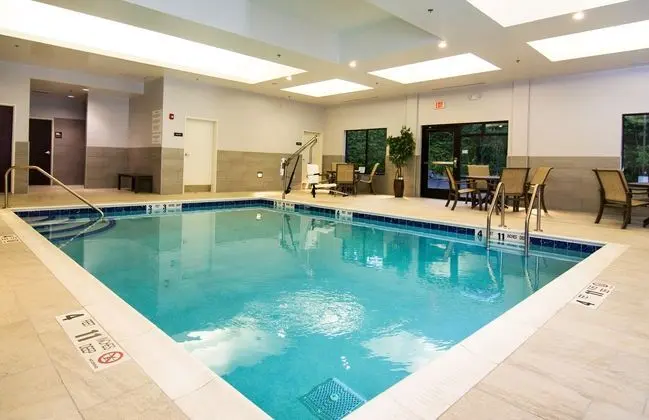 Best Western Plus The Hammondsport Hotel - Havuz