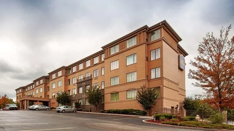 Best Western Plus Hannaford Inn & Suites - Genel