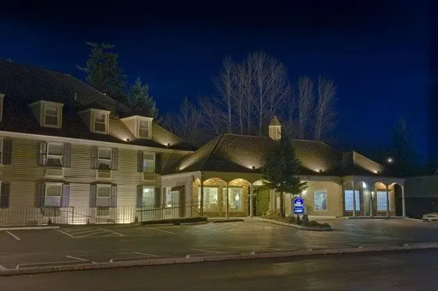 Best Western Plus Heritage Inn