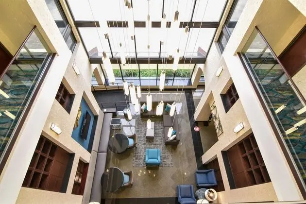 Best Western Plus Indianapolis North at Pyramids - Lobi