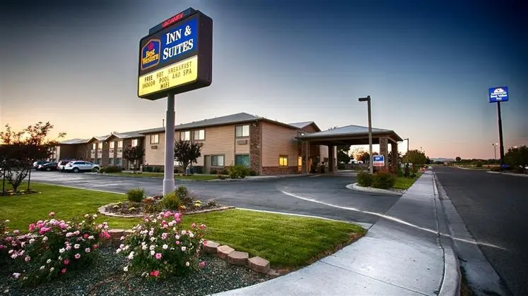 Best Western Plus Inn & Suites