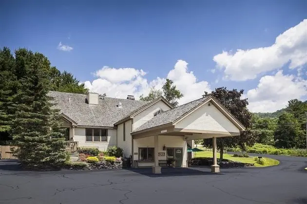Best Western Plus Inn & Suites Rutland-Killington