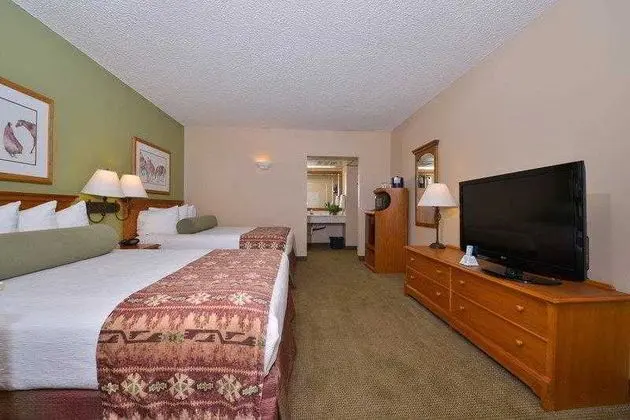 Best Western Plus King'S Inn & Suites