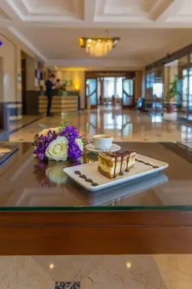 Best Western Plus Hotel Konak - Lobi