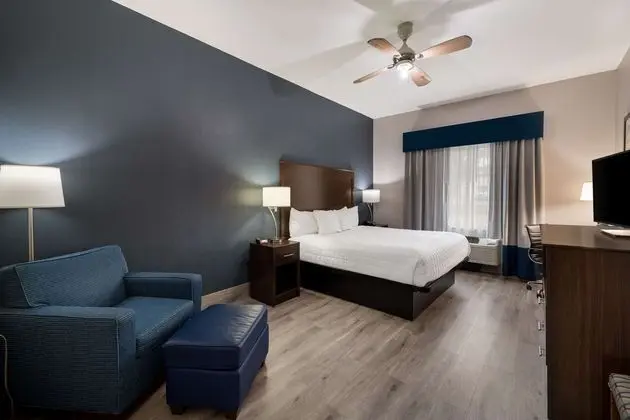Best Western Plus Lake Dallas Inn & Suites - Öne Çıkan Resim