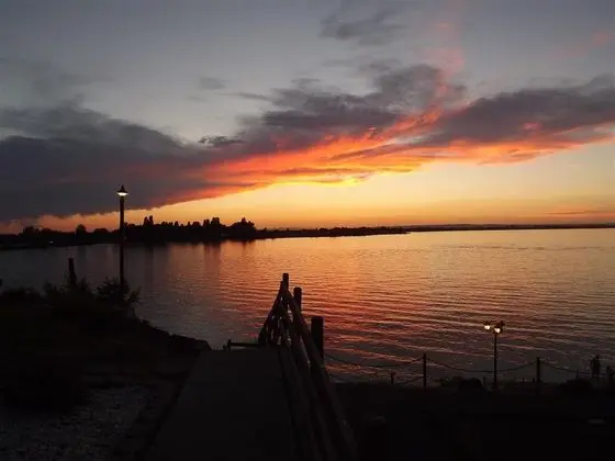 Best Western Plus Lake Front Hotel - Genel