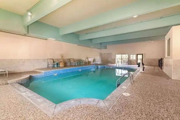 Best Western Plus Landmark Inn - Havuz