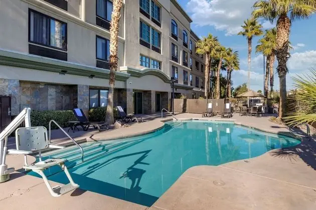 Best Western Plus Las Vegas South Henderson - Havuz