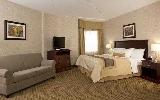 Best Western Plus Laval-Montreal