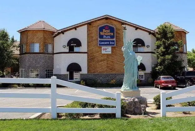 Best Western Plus Liberty Inn