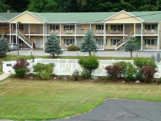 Best Western Plus Ludlow Colonial Motel