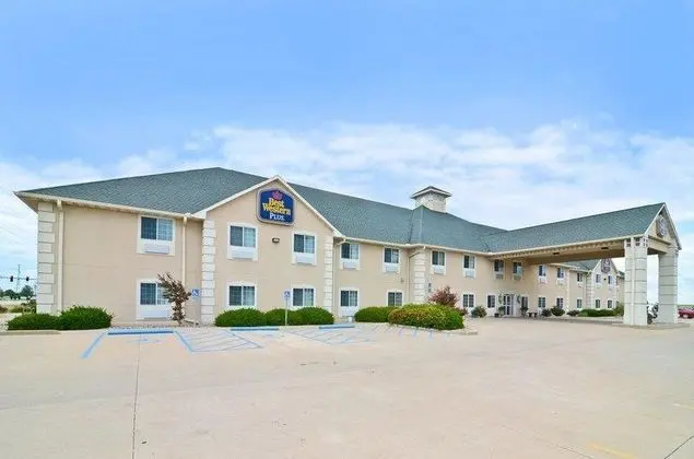 Best Western Plus Macomb Inn