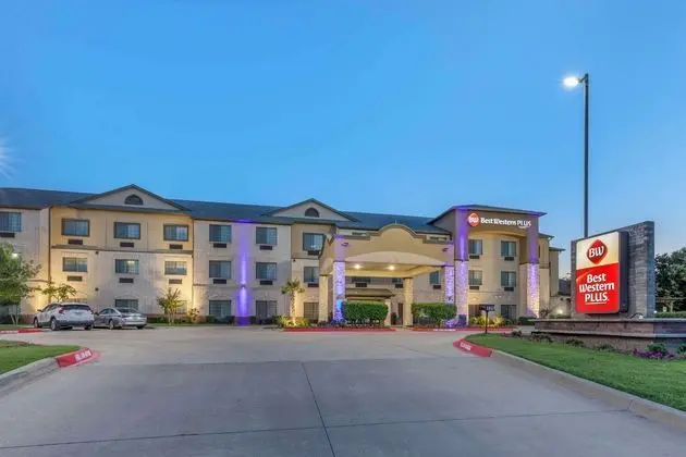 Best Western Plus Mansfield Inn & Suites - Dış Mekan